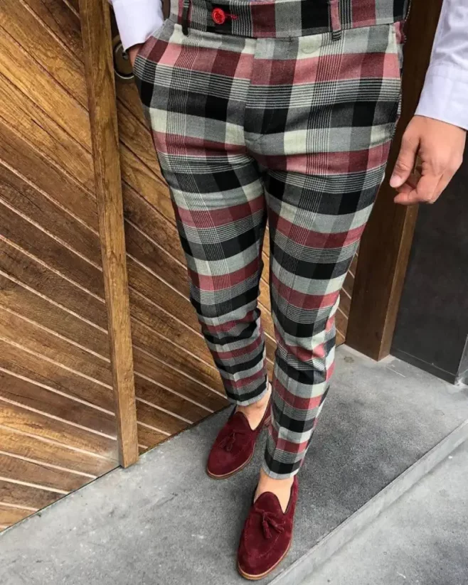 Luxusné pánske kárované nohavice červené DJPE70 Exclusive
