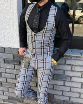 ČO SI OBLIECŤ NA PRACOVNÝ POHOVOR, ABY STE ZABODOVALI?