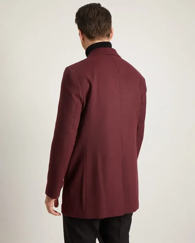 Men's winter coat with a sharp collar burgundy